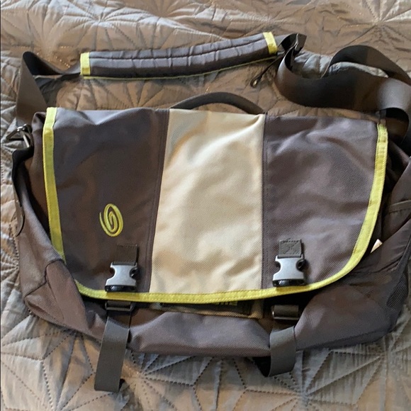 timbuk2 waterproof messenger bag